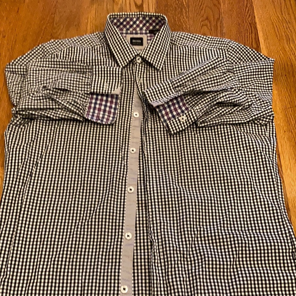 Used Hugo Boss in mint condition shirt.perfect for a special occasion!!